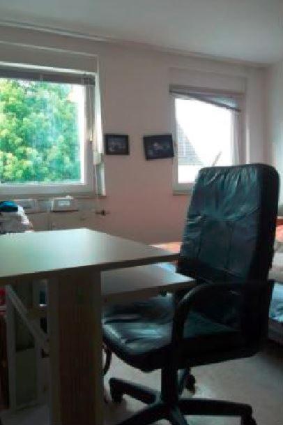 Duesseldorf - Separates, Privates Zimmer Экстерьер фото